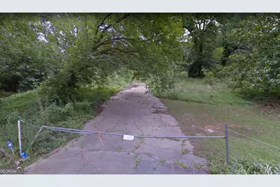 681 Barksdale Drive, Forest Park, GA 30297 - Photo 3