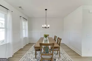 1324 Honeysuckle Ln, Hoschton, GA 30548 - Photo 7