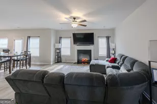 10155 Cormac St, Jonesboro, GA 30238 - Photo 9