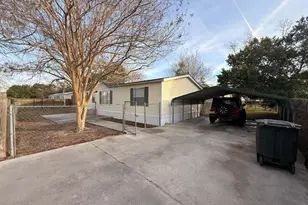 121 Thompson St, Fitzgerald, GA 31750 - Photo 1