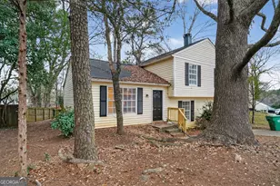 4616 Garden Hills Dr, Stone Mountain, GA 30083 - Photo 1