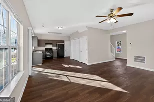 4292 Linecrest Ln, Ellenwood, GA 30294 - Photo 9