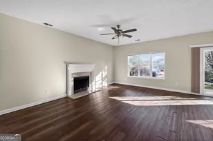 4292 Linecrest Ln, Ellenwood, GA 30294 - Photo 11