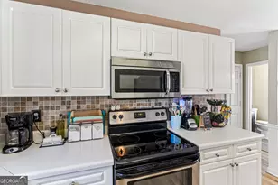 608 Cambridge Terrace, Loganville, GA 30052 - Photo 15