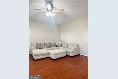 8604 Regent St, Jonesboro, GA 30238 - Photo 3