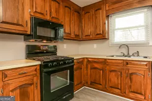 4178 S Martin Way, Lithia Springs, GA 30122 - Photo 9