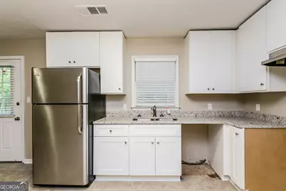 3940 Scott Drive, Forest Park, GA 30297 - Photo 3