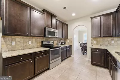 4068 Lake Manor Way, Atlanta, GA 30349 - Photo 9