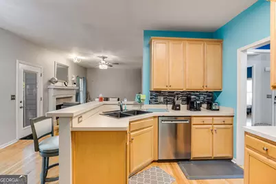 4321 Clairesbrook Lane, Acworth, GA 30101 - Photo 11