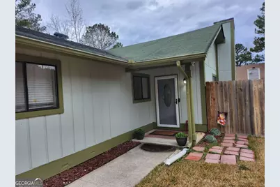 4645 Shannon Court, Union City, GA 30291 - Photo 3