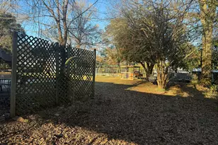 211 Dromedary St, Woodbury, GA 30293 - Photo 35