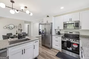 2271 Plantation Dr, Atlanta, GA 30344 - Photo 5