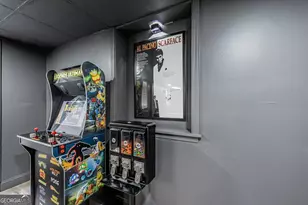 2271 Plantation Dr, Atlanta, GA 30344 - Photo 17