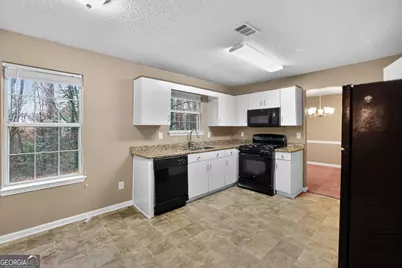 2420 Briar Knoll Road, Lithonia, GA 30058 - Photo 17