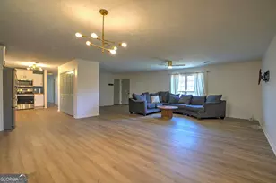 17 Glenda Dr SW, Rome, GA 30165 - Photo 3