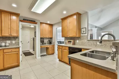 410 Autumn Creek, Senoia, GA 30276 - Photo 17