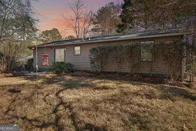 137 W James Circle, Hampton, GA 30228 - Photo 3