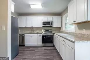 2439 Parkland Dr, Decatur, GA 30032 - Photo 9