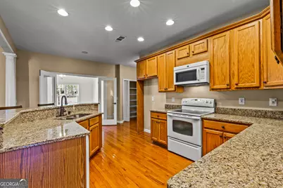 1050 Brittany Way, Fayetteville, GA 30214 - Photo 11