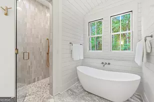 1040 Parrotts Cove Rd, Greensboro, GA 30642 - Photo 37