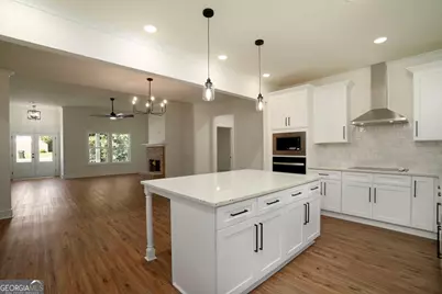 6134 Linwood Drive SE, Covington, GA 30014 - Photo 11