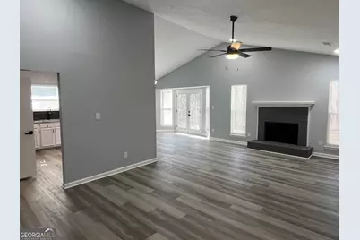 8869 Habersham Drive, Jonesboro, GA 30238 - Photo 9