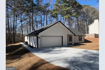 8869 Habersham Drive, Jonesboro, GA 30238 - Photo 3