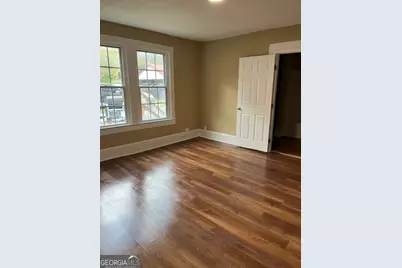 321 E Broadway Street, Griffin, GA 30223 - Photo 11