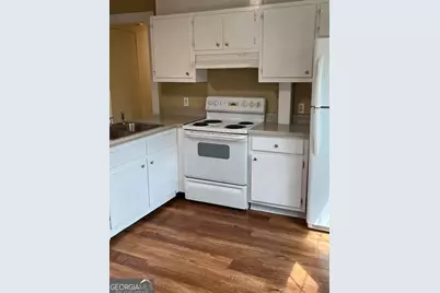 321 E Broadway Street, Griffin, GA 30223 - Photo 9