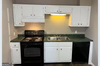 319 E Broadway Street, Griffin, GA 30223 - Photo 3