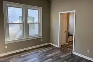 319 E Broadway St, Griffin, GA 30223 - Photo 7