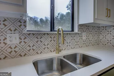 390 Cemetery Street, Shady Dale, GA 31085 - Photo 15