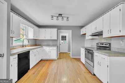 1570 Johnson Road, Macon, GA 31220 - Photo 9