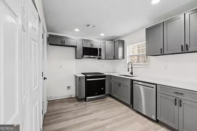 3475 Meadowlane Place SW, Atlanta, GA 30331 - Photo 13