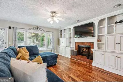 2152 Marne Glen NW, Kennesaw, GA 30152 - Photo 13