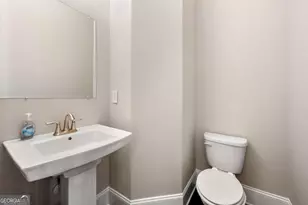 2140 Coventry Dr, Brookhaven, GA 30319 - Photo 11