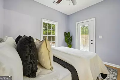 1382 Elizabeth Lane, East Point, GA 30344 - Photo 9