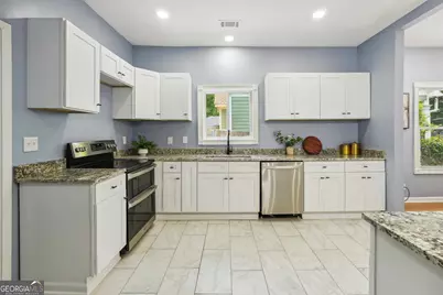 1382 Elizabeth Lane, East Point, GA 30344 - Photo 23