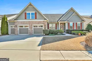 131 Red Maple Dr, Peachtree City, GA 30269 - Photo 1