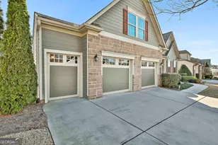 131 Red Maple Dr, Peachtree City, GA 30269 - Photo 5