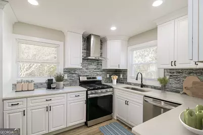 3667 Manhattan Drive, Decatur, GA 30034 - Photo 11