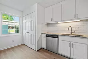 310 Winding River Dr, Sandy Springs, GA 30350 - Photo 9