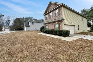 655 Balerma St, South Fulton, GA 30349 - Photo 3