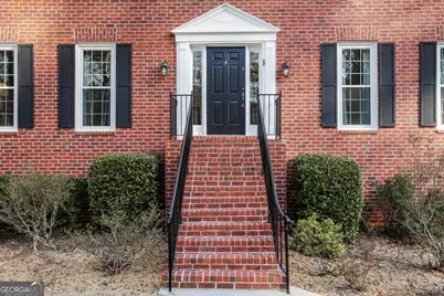 2405 Kimbrough Court, Sandy Springs, GA 30350 - Photo 11