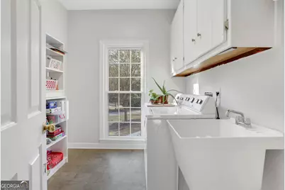 2405 Kimbrough Court, Sandy Springs, GA 30350 - Photo 25