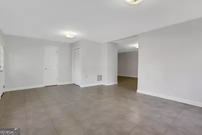 2405 Kimbrough Court, Sandy Springs, GA 30350 - Photo 37
