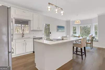 2405 Kimbrough Court, Sandy Springs, GA 30350 - Photo 5