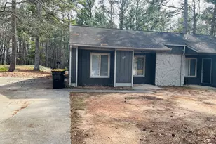 142 Summerwood Dr, Fairburn, GA 30213 - Photo 1