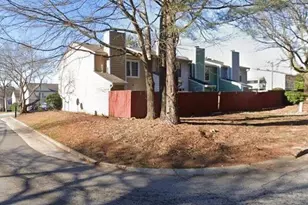 1021 Thornwoode Ln, Stone Mountain, GA 30083 - Photo 1