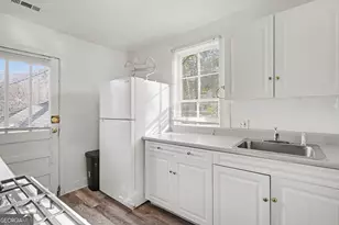 504 Calhoun St NW, Atlanta, GA 30318 - Photo 7